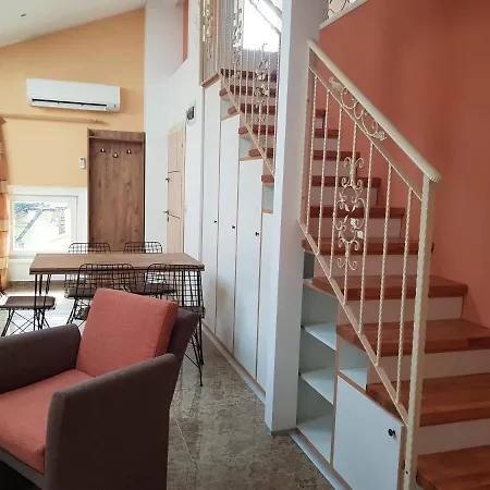 Elegant Loft Appartamento Plovdiv