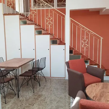 Elegant Loft Appartamento *